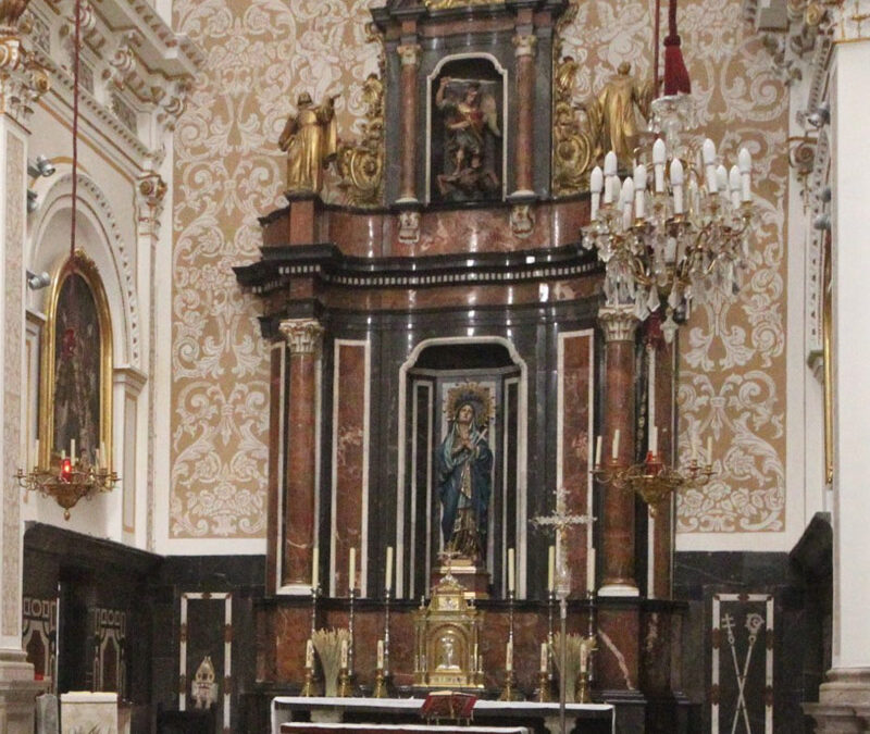 Las capillas de Adoracion Perpetua,  también en Navidad y fin de año Estarán abiertas los días festivos