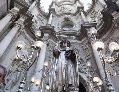 Este lunes 12, san Vicente Ferrer: sin ‘miracles’ pero con procesión claustral Tras la misa en la que predicará el dominico J. Antonio Heredia