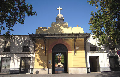 El cardenal Cañizares celebrará misas en el  cementerio municipal de Valencia los días 1 y 2 Don Antonio se reunirá con familiares de sacerdotes fallecidos