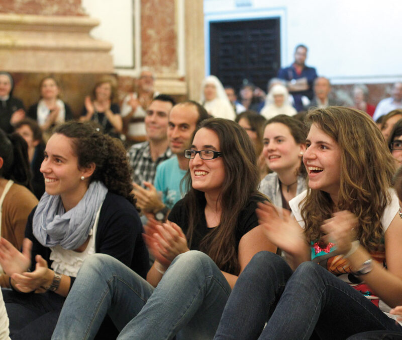 Viernes 7, primera vigilia de jóvenes en la Basílica Presidida por el arzobispo de Valencia