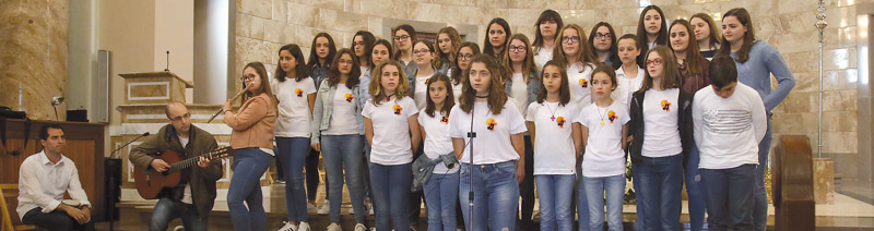 1.500 niños cantan 'sin miedo' por Jesús Participaron en el Seminario de Moncada en el XXXVIII Festival de la Canción Vocacional
