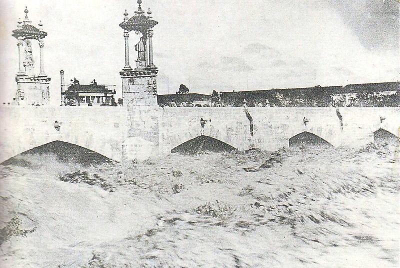 500 años de la mayor riada en Valencia El 27 de septiembre de 1517, tras 40 días de lluvias torrenciales, una avenida dejó cientos de muertos