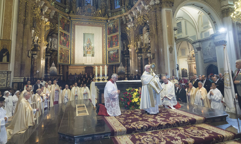 Cristo en todas las almas Cardenal Cañizares: "El presente y el futuro de la Iglesia y de la humanidad está en la Eucaristía"