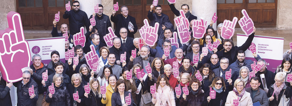 #Yoelijo educación en libertad 150.000 familias valencianas, más de 700 colegios, la UCV y la CEU-UCH, y las tres diócesis se lanzan a las redes sociales para defender el derecho de las familias a elegir la educación de los hijos