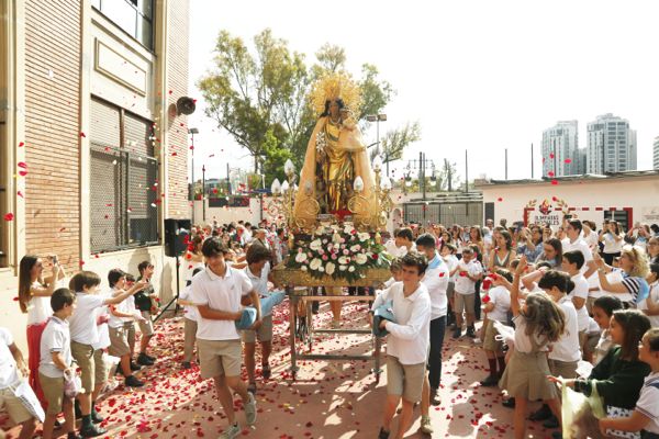 Visita Virgen Desamparados colegio Nuestra Señora de Loreto