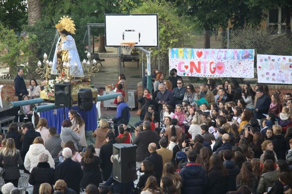 Visita de la Virgen de los Desamparados a la parroquia Santo Domingo Savio