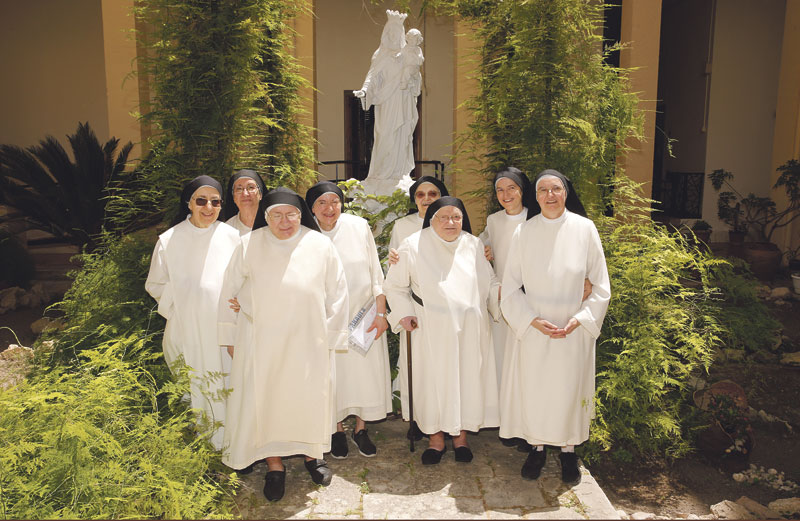 Religiosas dominicas, cinco siglos en la localidad de Xàtiva junto a la  Virgen de la Consolación