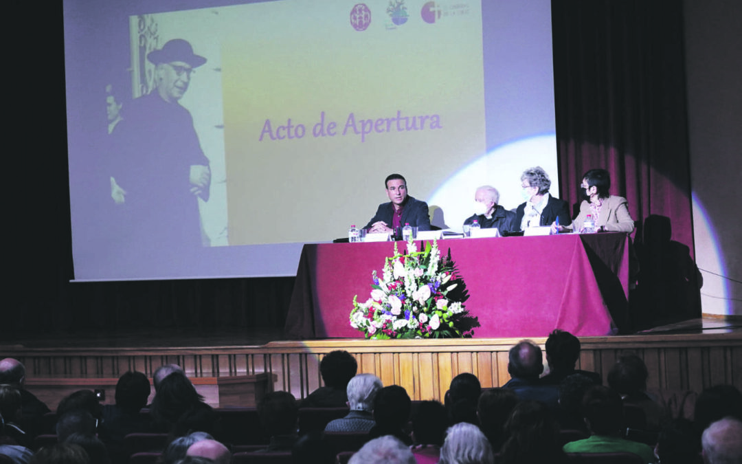Las Obreras de la Cruz comienzan los actos del centenario de su fundador El miércoles se defenderá una tesis sobre Vicente Garrido Pastor