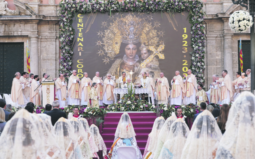 «Valencia sé tú misma, vuelve a tus raíces» La misa fue presidida por el cardenal Cañizares y concelebrada por el nuncio, Bernardito Auza, y numerosos obispos y sacerdotes.