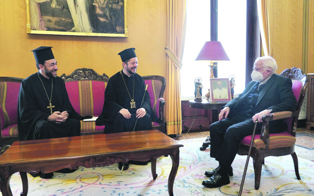 Las Iglesias católica y ortodoxa, unidas para conseguir la paz El arzobispo metropolitano ortodoxo en España se reúne con el cardenal Cañizares