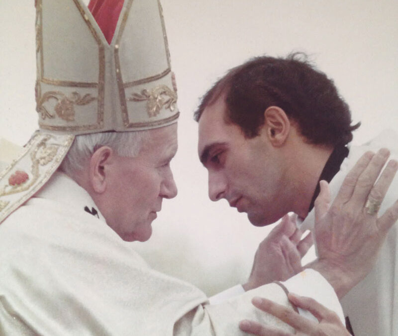 “La homilía de Juan Pablo II es hoy totalmente actual” Mons. Enrique Benavent fue ordenado sacerdote por el Papa