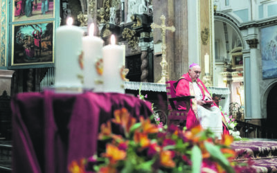 “¿Qué nos pide el Espíritu Santo hoy? Comunión, misión y participación” El Arzobispo preside la vigilia de Pentecostés en la catedral de Valencia