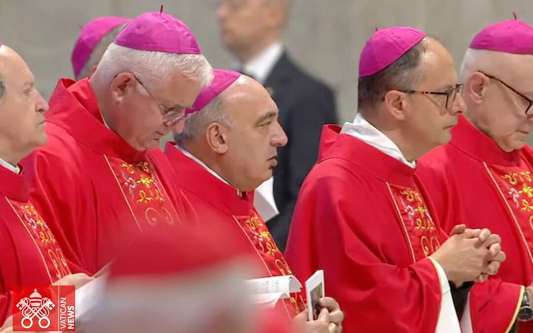 El Arzobispo de Valencia recibe el palio arzobispal Se lo impondrá el Nuncio del Papa en España el 8 de octubre en la Catedral