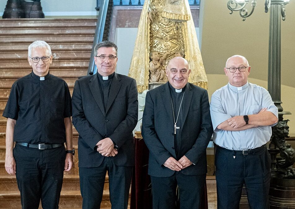Los nuevos Vicarios Episcopales de la Archidiócesis de Valencia toman posesión El Arzobispo les ha pedido “que vivan estas nuevas misiones como un servicio a la Iglesia”