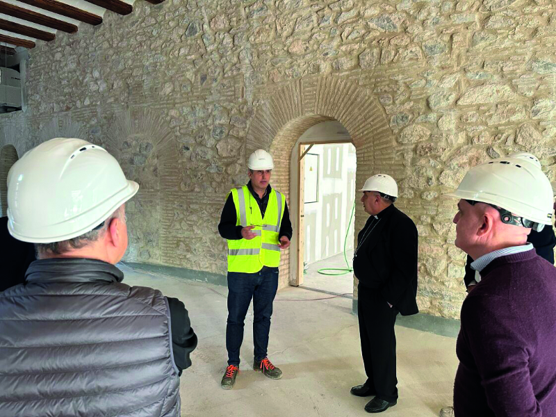 Visita a las obras de restauración de la sede de Trinitarios Por el arzobispo de Valencia y el rector de la UCV