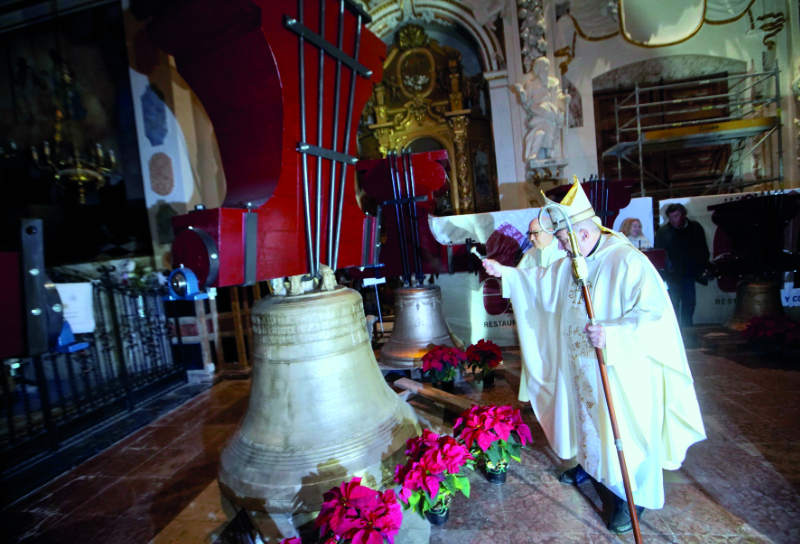 Santos Juanes recupera la campana ‘El Borrego’, la más grande de Valencia La restauración ha sido posible gracias a la Fundación Hortensia Herrero