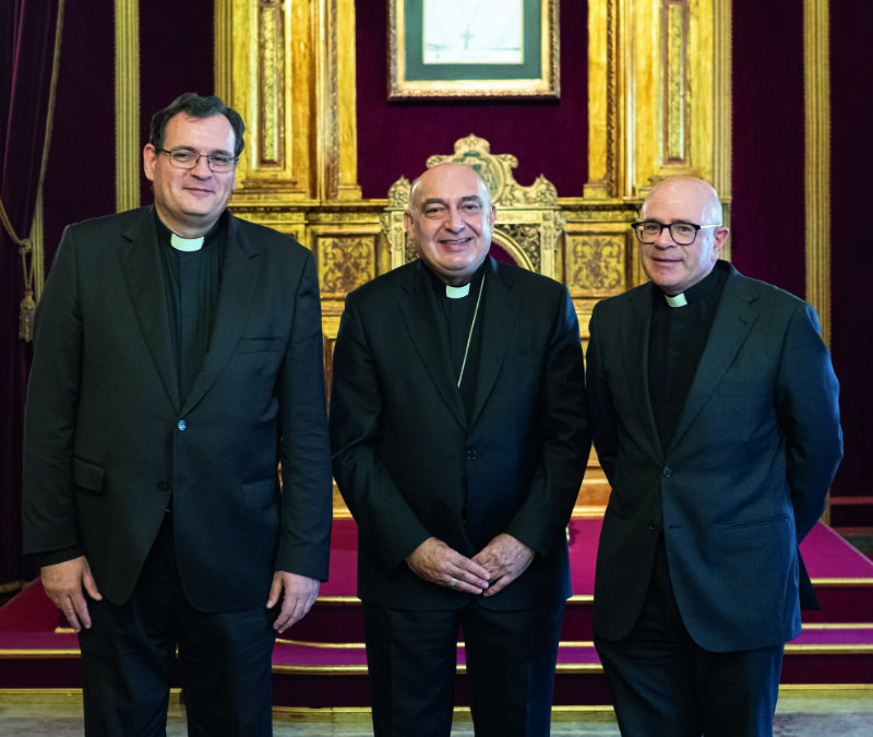 El papa Francisco nombra obispos auxiliares de Valencia a los sacerdotes Fernando Ramón y Arturo J. García